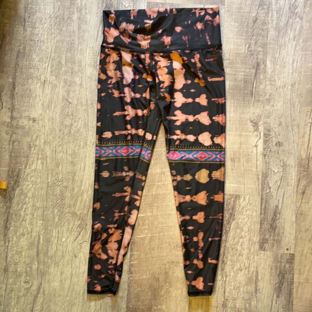 Teeki yoga pants